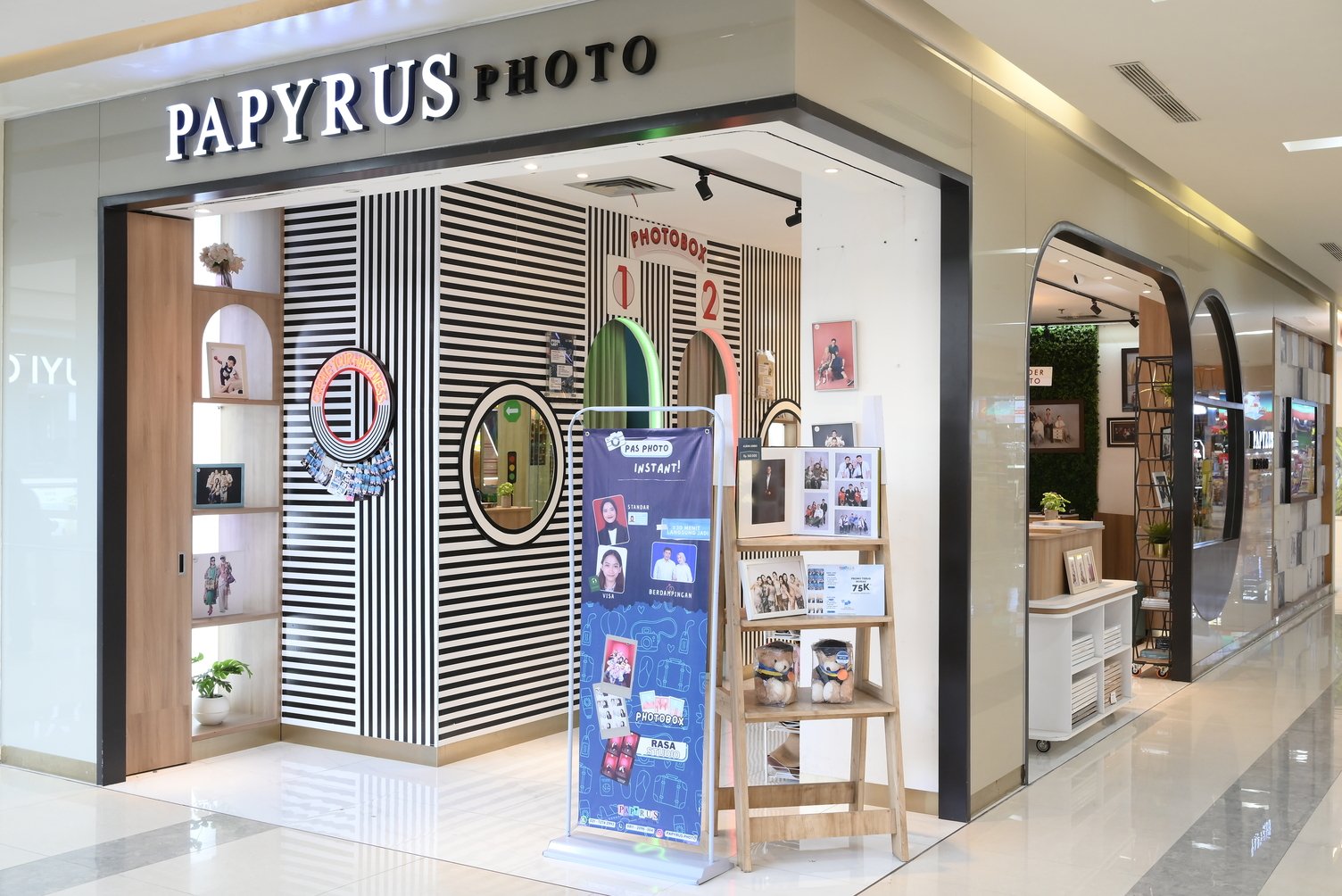 Galeri cabang Depok - Margo City