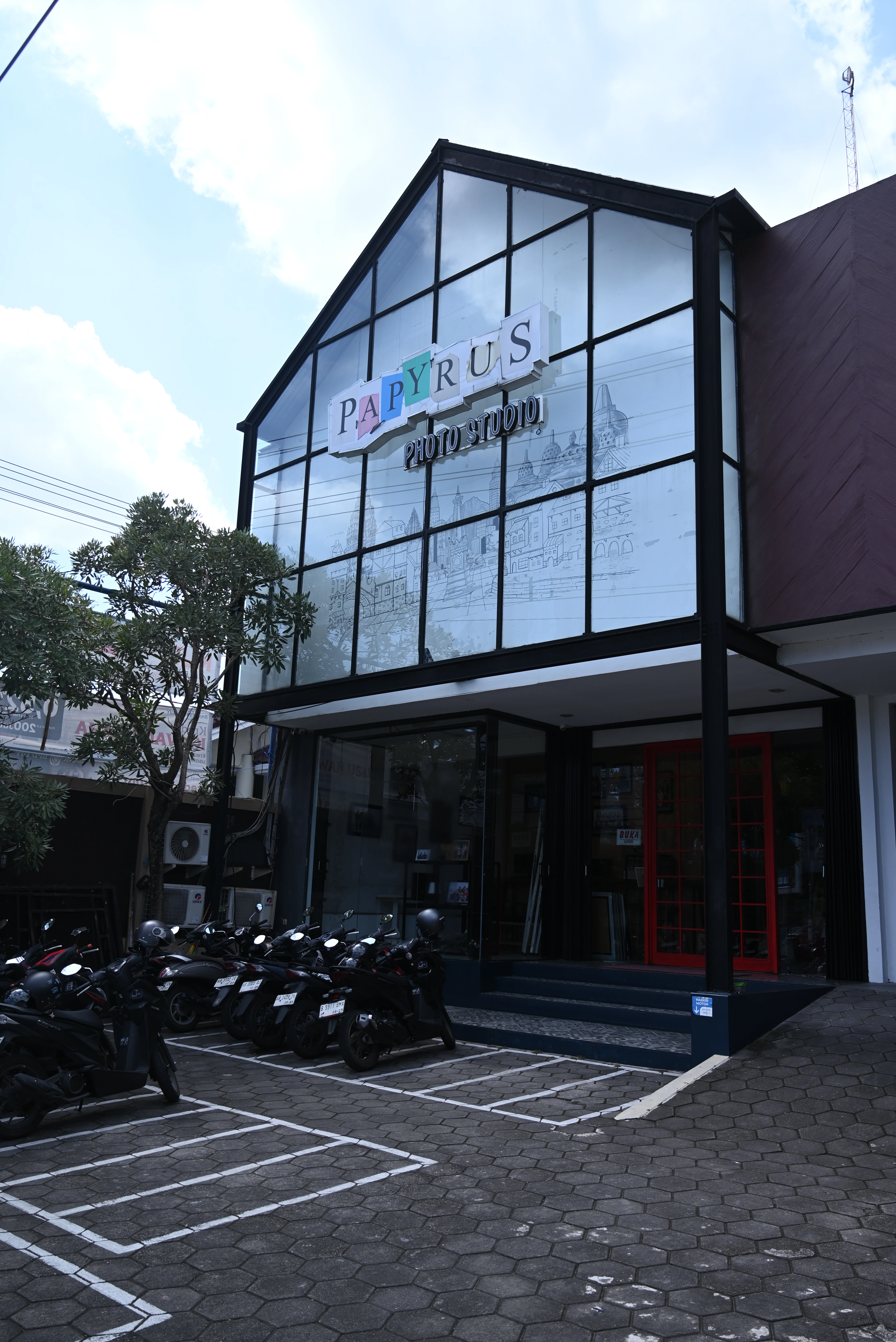 Foto cabang Yogyakarta - Ring Road Utara